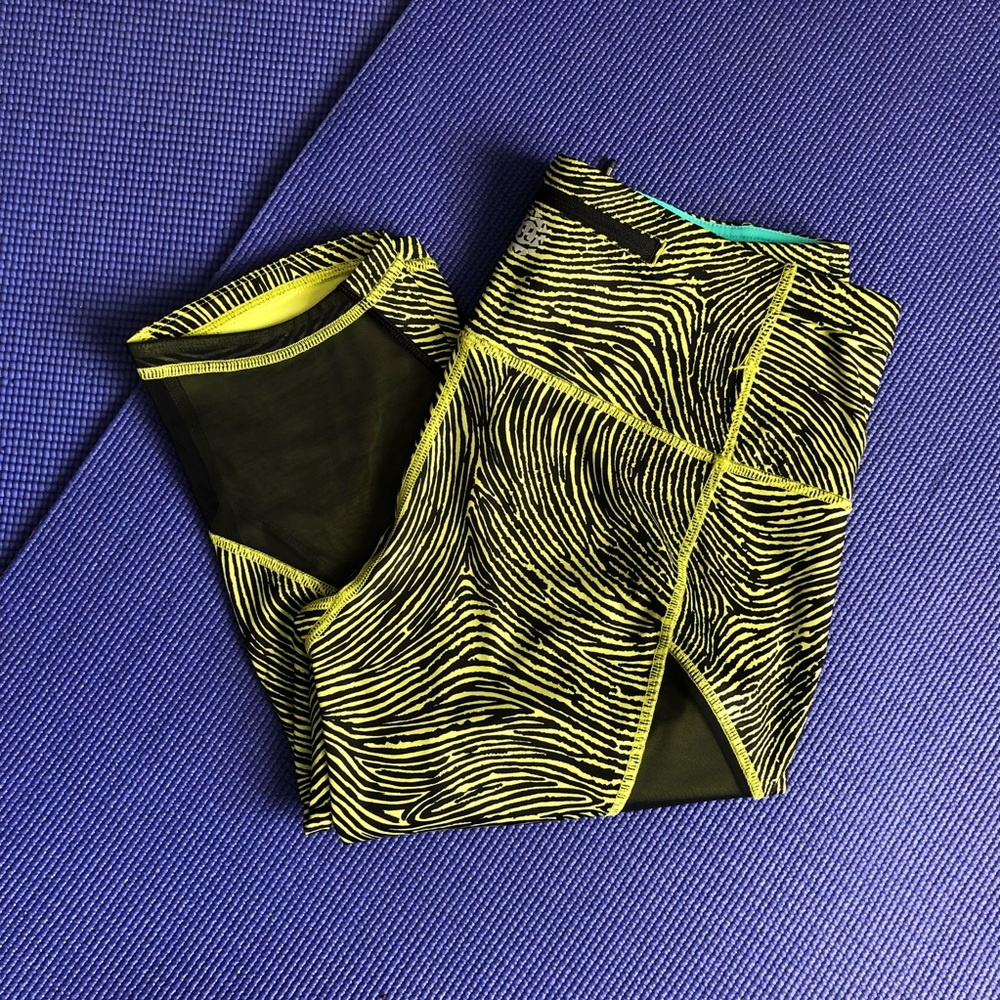 Lululemon SeaWheeze 2016 Run With the Sun Crop